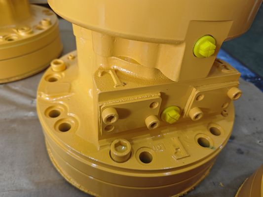 MOTOR POCLAIN na zamówienie w kolorze i typie mocy oleju hydraulicznego